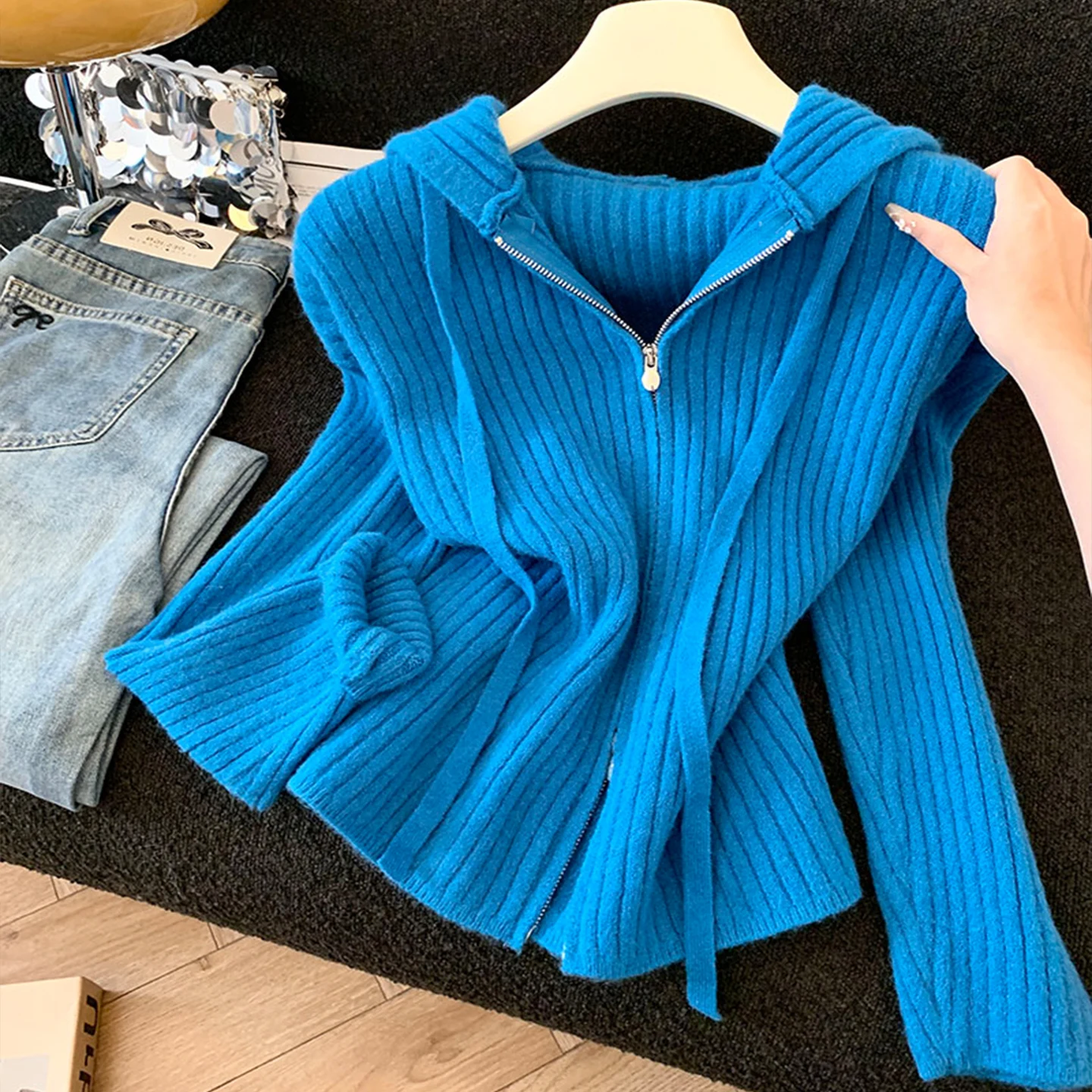 

Korean Style High-end Women's Sweater Jacket Long Sleeved Zipper Hooded Knitted Cardigan Fashionable Versatile Casual Top New