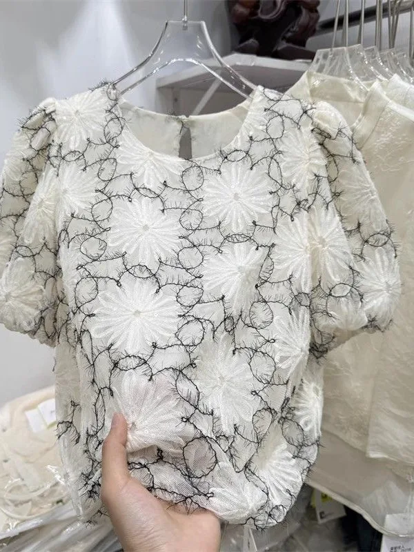 

Женская блузка с кружевными рукавами-фонариками, корейская версия, с цветочным узором, молодежный топ для повседневной носки, летняя новинка