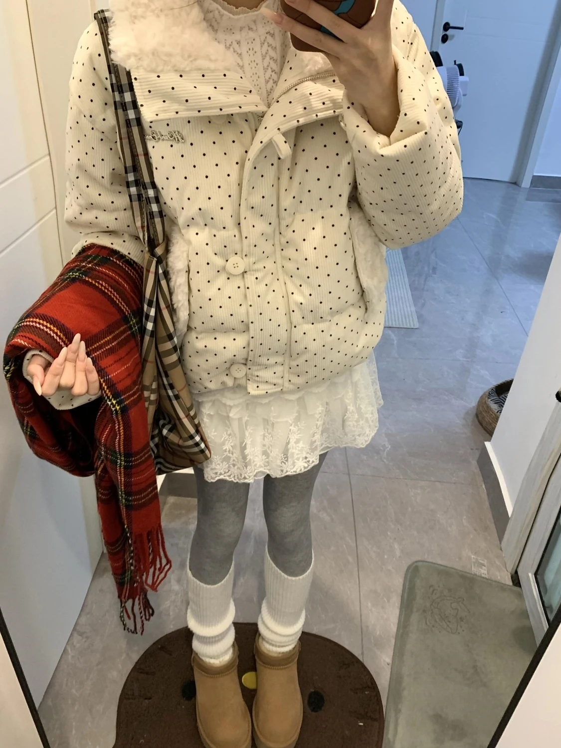 Cappotto da donna in velluto a coste a pois in cotone Jaet invernale con collo in pelliccia allentata e colletto in pelliccia, capispalla versione coreana