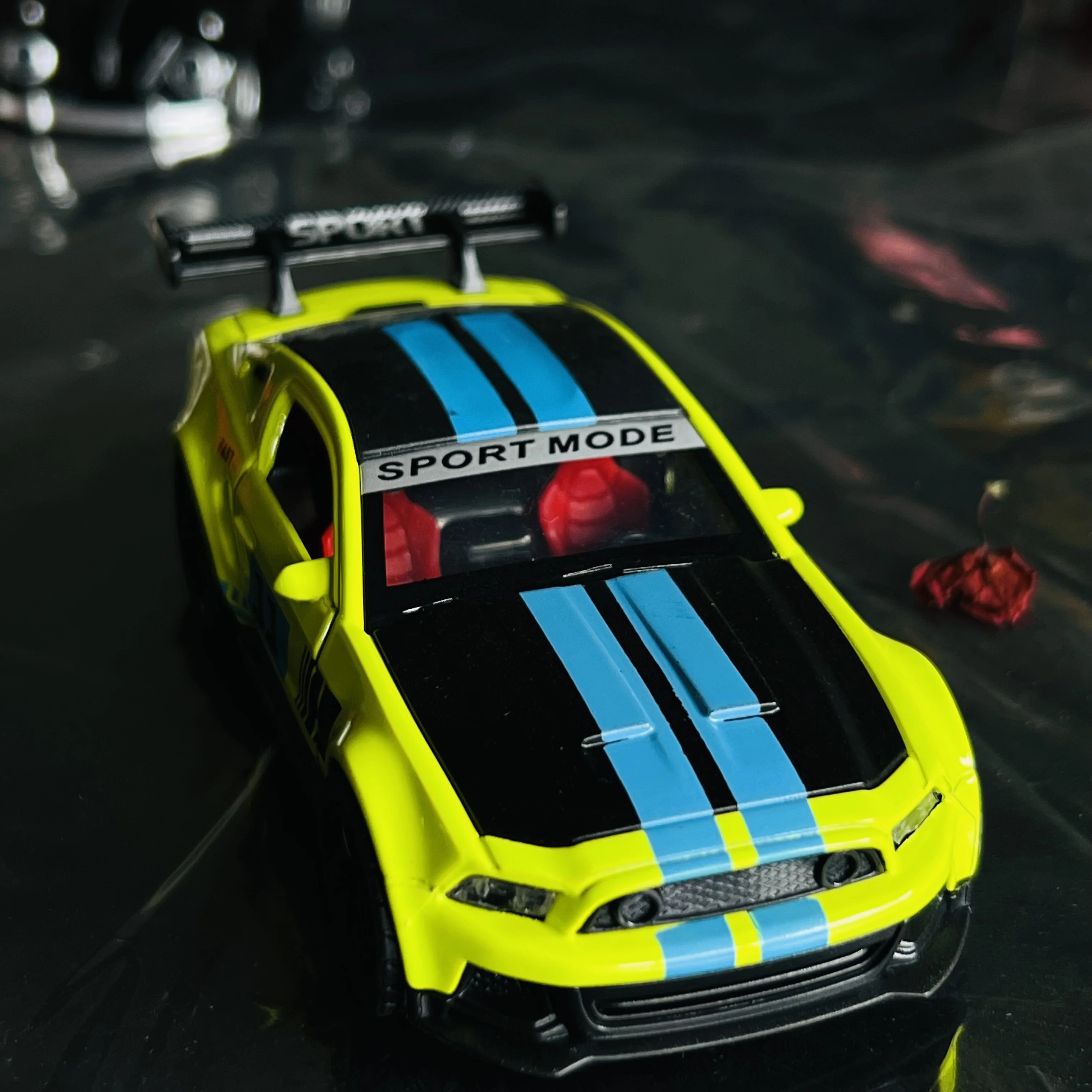 Simulation alloy sports car model children's toy car cake decoration
