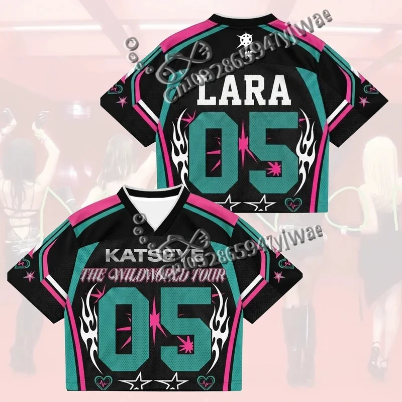 Sporty Katseye The Wildworld Tour Mesh Jersey Fan Eyekons Geschenk Herbst Lose Mode Streetwear Herren- und Damen-T-Shirt Kleidung – Detail 9