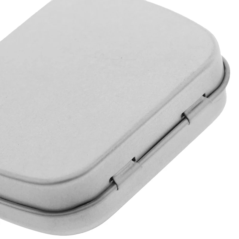 Pequeña caja metálica con bisagras para bálsamo labial, cera para barba, crema, dulces, cosméticos, pastillas 6x4.6x1.5