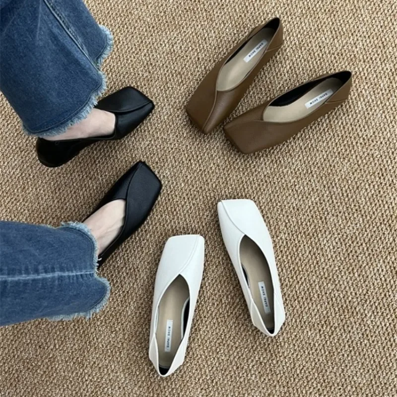 

New Soft Leather Retro Women's Simple Shallow Mouth Flat Bottom Shallow Mouth Grandma Shoes