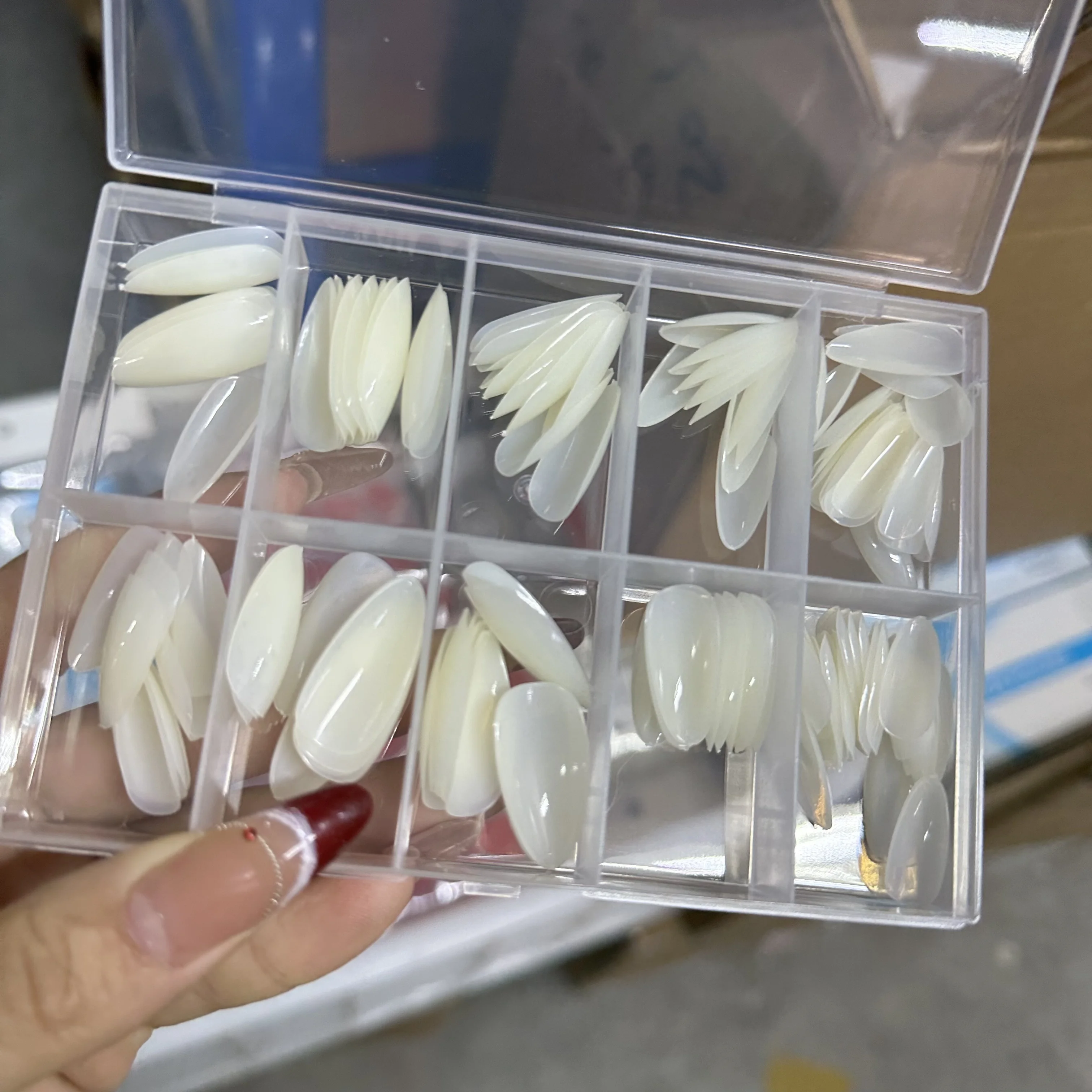 120 pezzi di media lunghezza stampa di mandorle sulle unghie finitura lucida bianco rosso francese punte per unghie finte copertura completa unghie finte estensioni delle unghie