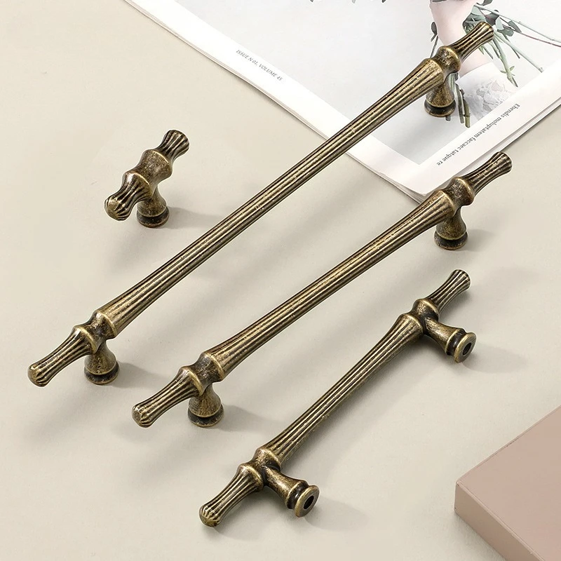 Antique Bronze Cabinet Handle French Brass Wardrobe Handle Creative Personalized Shoe Cabinet Knob European Furniture Handle