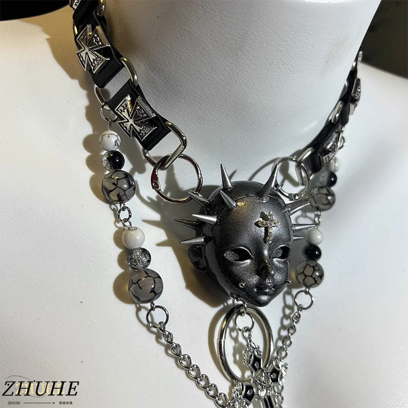 

ZHUHE Black Rivet Doll Necklace, Subculture Dark Punk Style Jewelry Accessories, Party Gift