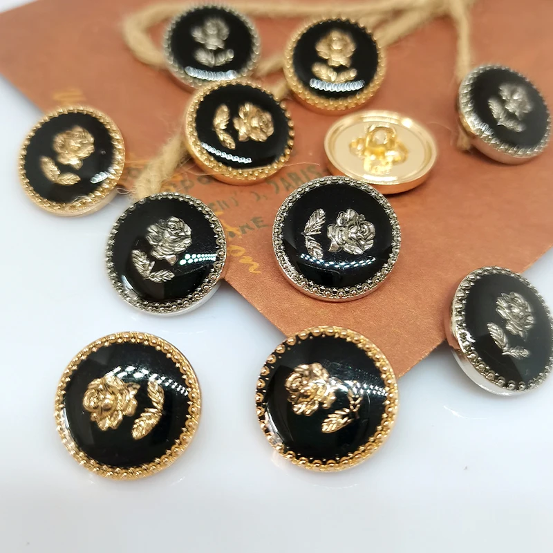 17.5/ 20/23MM Vintage Metal Round Flower Buttons Of Clothing Wholesale Fashion Decor High Quality Sewing Accessories Needlework