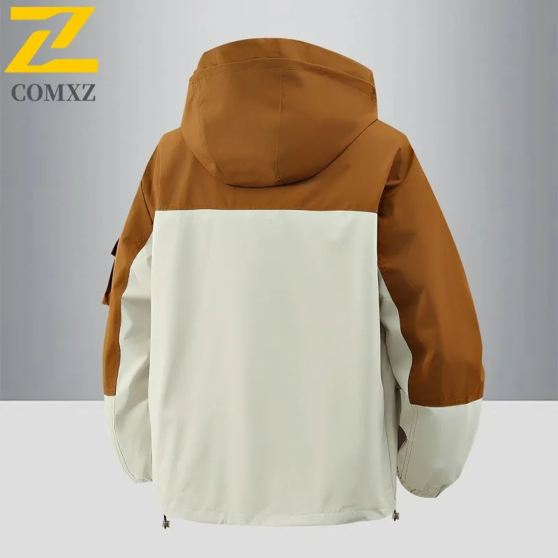 سترات COMXZ للرجال متعددة الجيوب مقاومة للماء ومضادة للرياح بلون سادة للتخييم والتنزه والصيد والسباق سترة مغامرة معطف واق من المطر جديد