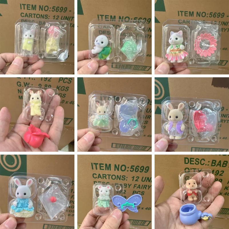 Muñecas Miniatura de la Serie de Hadas Bebé de Sylvanian Families con Accesorios de Alas de Hojas y Flores, Lindos Juguetes Coleccionables en Bolsa Sorpresa