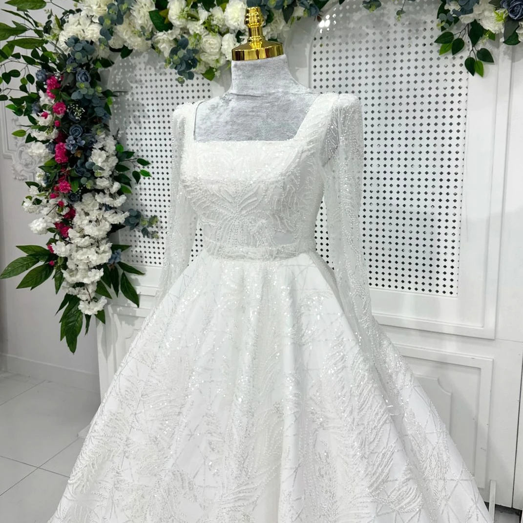 New Pearl Jewelry Wedding Dress Luxury Long Sleeved Square Neck Bridal Dress White Elegant Dress