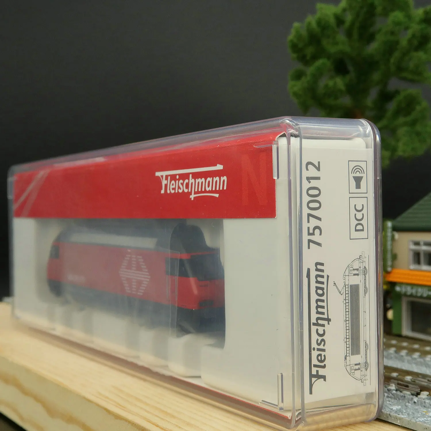 N Type 1/160 Train Model FLEISCHMANN 7570012 SBB RE460 Red Electric Locomotive Digital Sound Effect Rail Car Toy