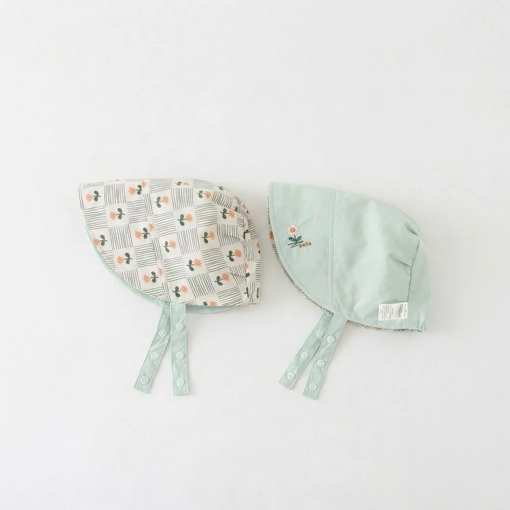 

Double-Face Wear Baby Sun Hat Cotton Adjustable Infant Sun Hat Floral Embroidery Breathable Ear Flap Sun Hat for Summer Season