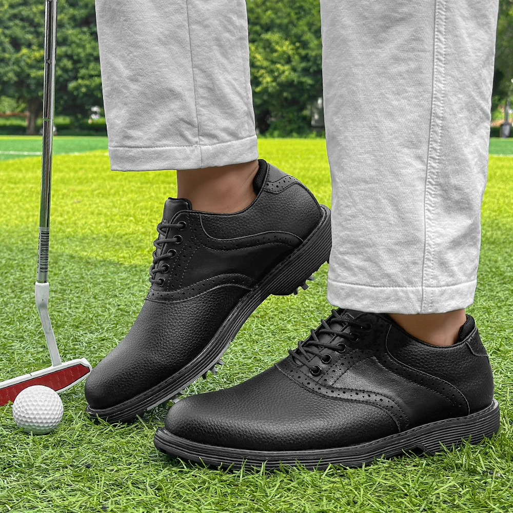 New Men's Golf Shoes Waterproof Lightweight Golf Shoes Comfortable Soft Sole Outdoor Training Sneakers