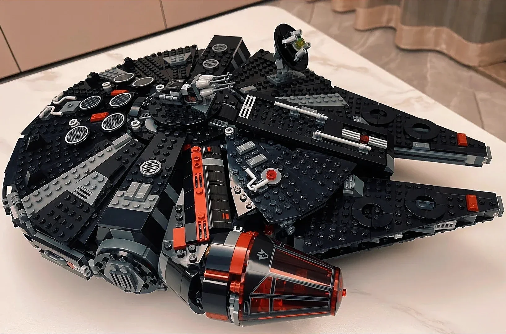 Klocki konstrukcyjne Interstellar Spaceship Alien 75389, kompatybilne z elementami Lego, idealne na prezenty świąteczne, 1579 elementów.