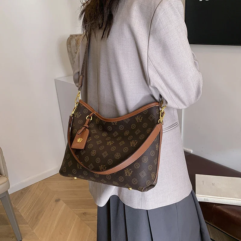 

Popular Women Messenger Bag Leather Crossbody, Shoulder Handbags Tote Elegant, Classic Design Luxury Brand Ladies