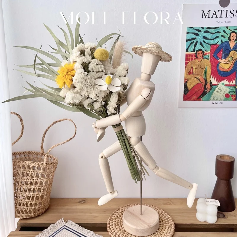 Dried Flower Set Puppet Hugging Flower Bouquet Gift Real Flower Natural Air Dried Home Decor Angel  Figurine Decoration