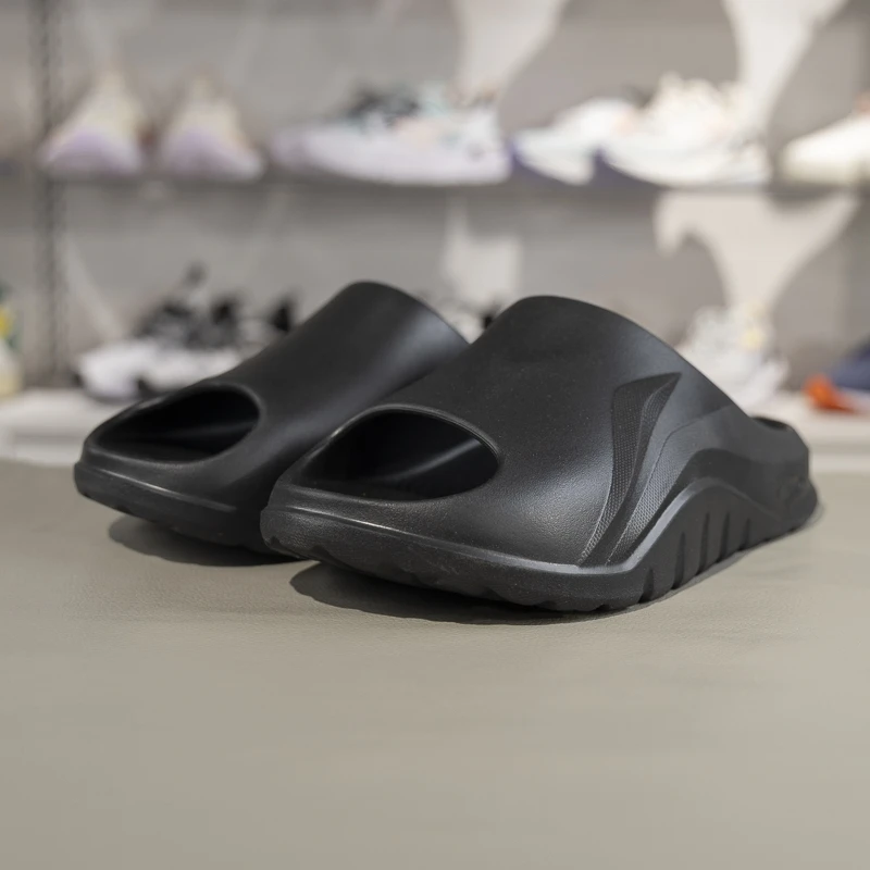 

Мужские тапочки, лето 2025 г., противоскользящие пляжные тапочки Soft Clap, совместная серия с повседневными спортивными сандалиями Hero League