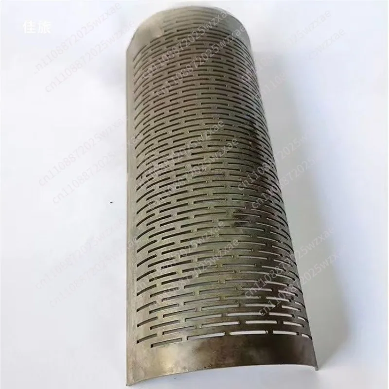 Old-fashioned rice milling machine, old  beater sieve, rice sieve old rice beater
