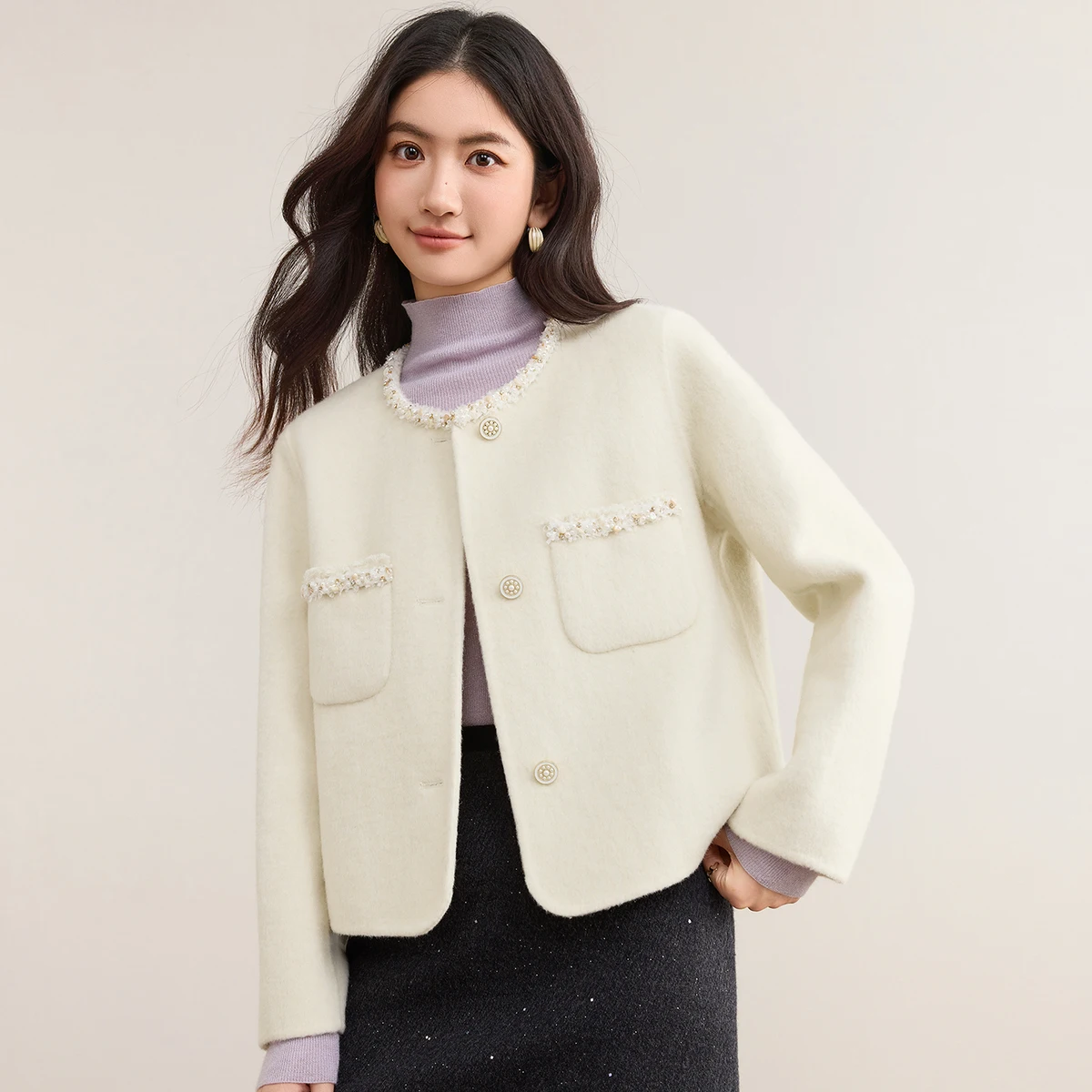 

SENTUBILA женские короткие пальто, кружевная шерстяная куртка с круглым вырезом и бисером, зима 2025, теплая женская верхняя одежда из двухсторонней шерсти W54OE2038