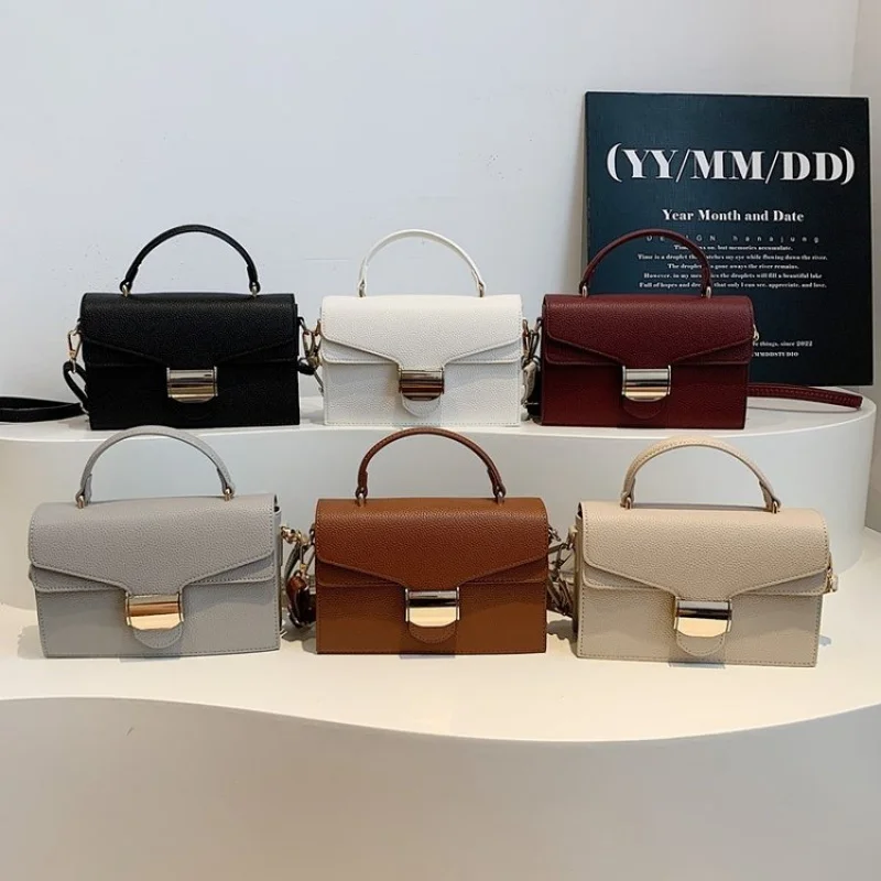 

Modish Women's Crossbody-Bag Made Of Zinnia-Patterned Leather Boasting Trendy Famous Lasting Spacious Daily Look​