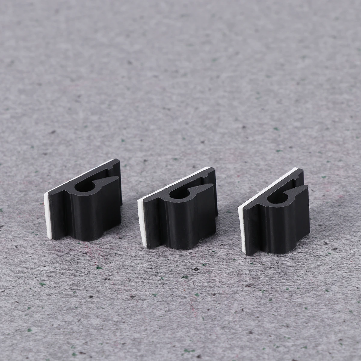 

100pcs Cable Clips Wire Ties Holder Adhesive Desk Computer Cell Phone Sturdy Dual Back Stickers Mount Bundle Cord ganizer Clamps