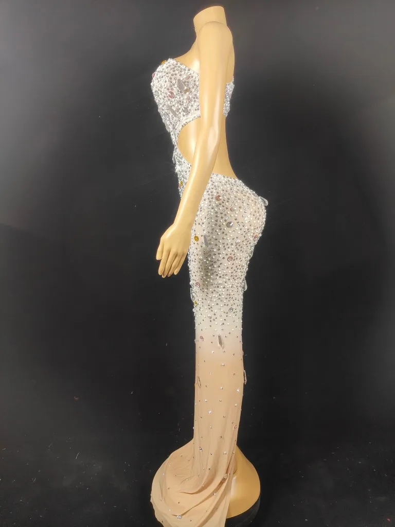 Abito da festa di lusso da donna Manica lunga Manica lunga singola Tagliata Perline di cristallo Perle con borchie Abito da compleanno maxi lungo aderente