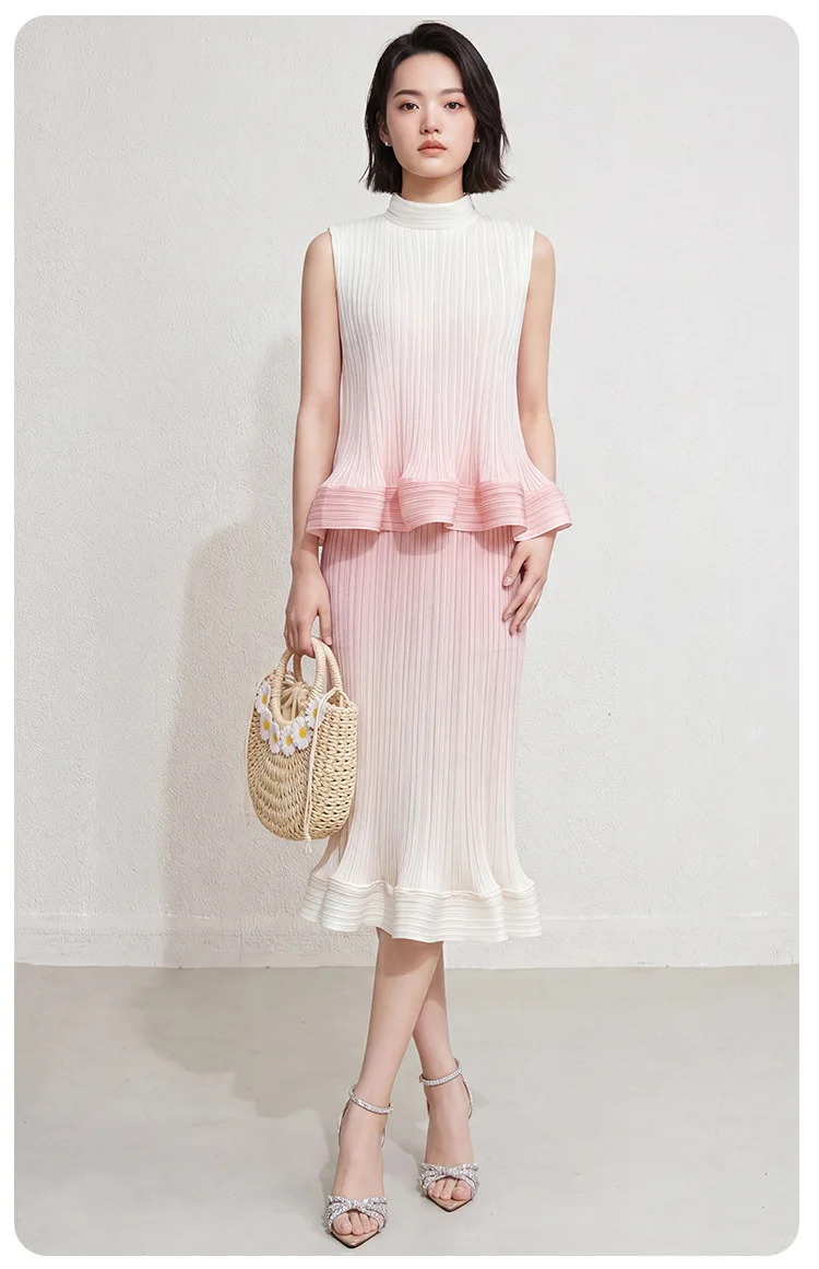 Miyake Fashion Simple Gradient Women's Suit Set: Sleeveless T-shirt, Irregular Skirt with Lace and Ruffles (Two-Piece Set)