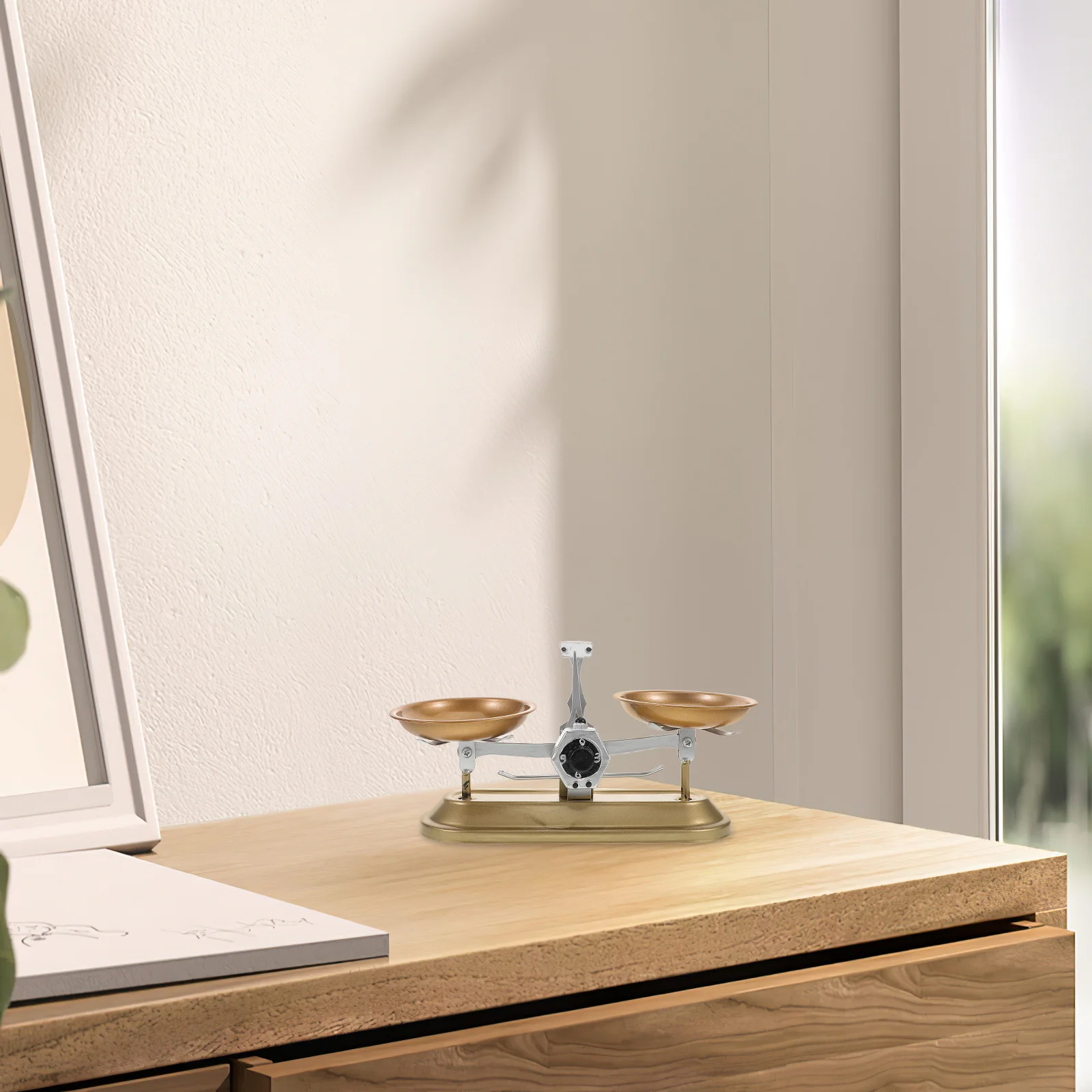 

Vintage Iron Balance Scale Decorative Ornament Retro Style for Home Centerpiece Office Desk and Entryway Decor