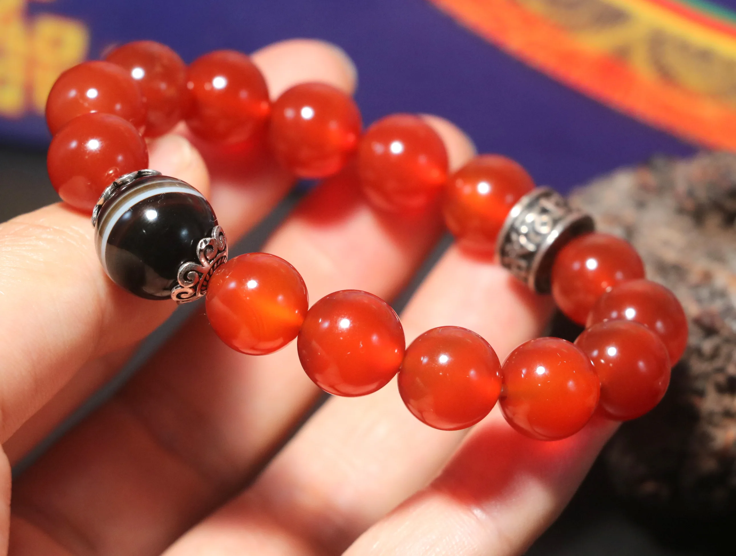 

Magic Power Tibetan Red Agate Smoothly Round 12 MM Bead Bracelet Amulet Top 5A Jewelry LKbrother