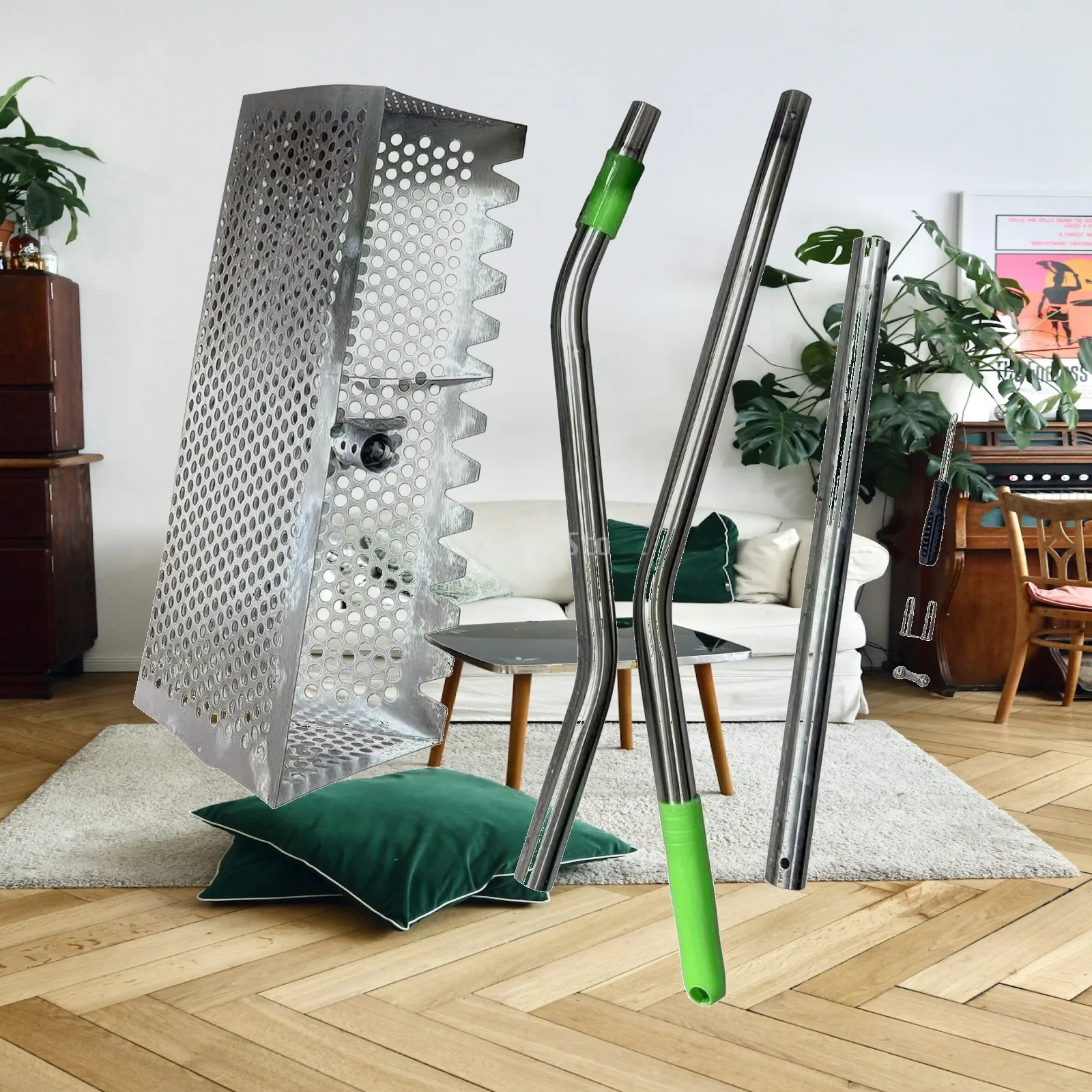 Sand Rake with Sectional Handle Travel-Friendly Detachable Stainless Steel Sand Rake Garden Tool Easy Assembly Long-Lasting