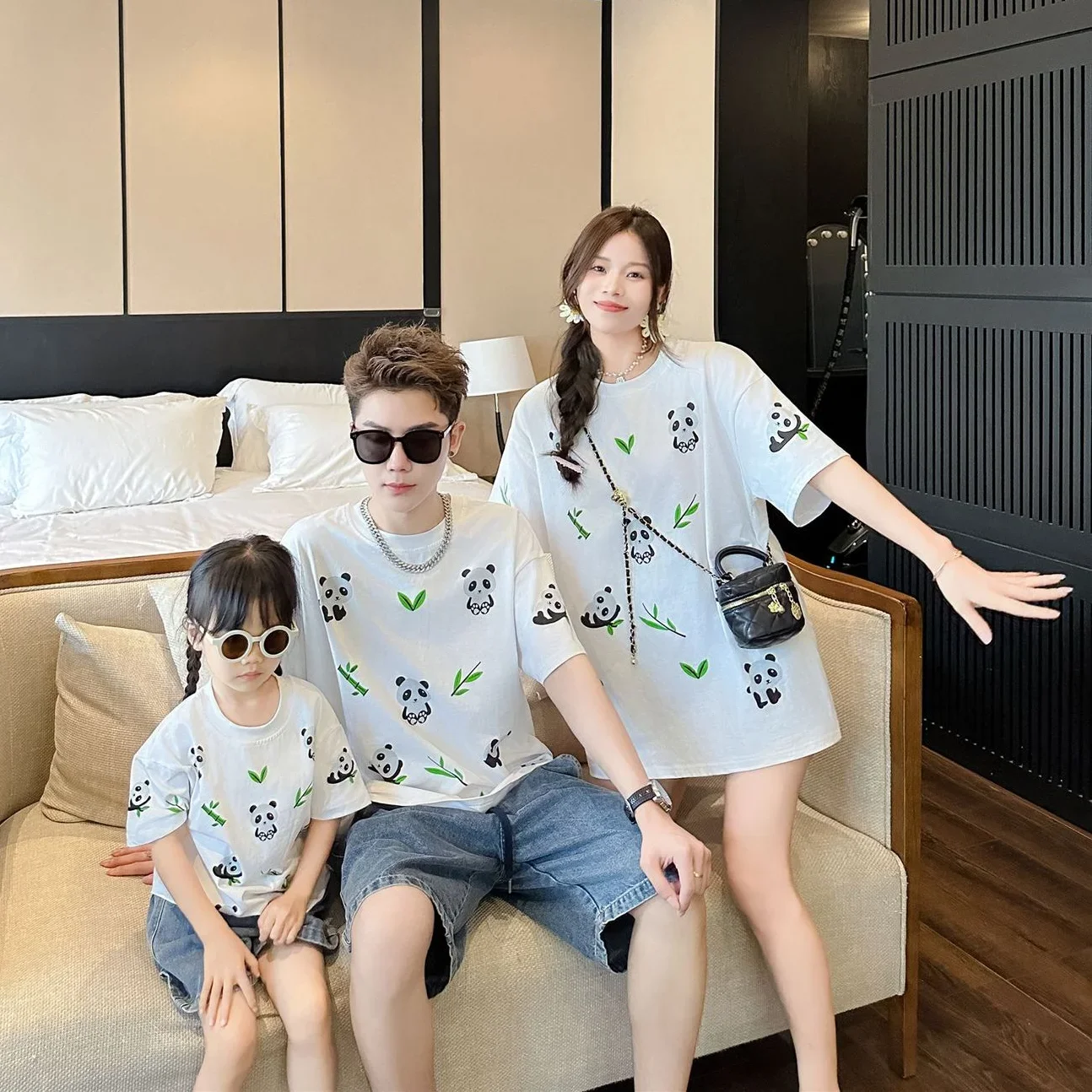 

Parent-child Short Sleeve T Shirts for The Whole Family Funny Clothes Cotton Mom Dad and Daughter Son Panda Tees Baby Bodysuit