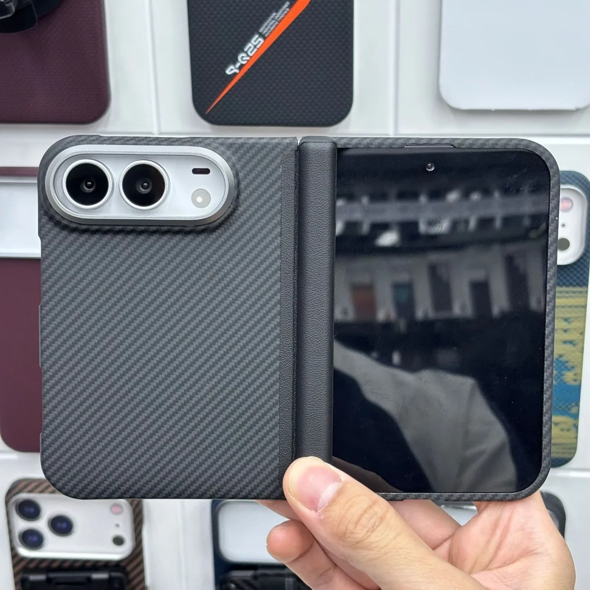 For iPhone Duo 18 Fold Magnetic Aramid Case Carbon Fiber Hinge Fold Protection Cover for iPhone Duo with Magsafe case