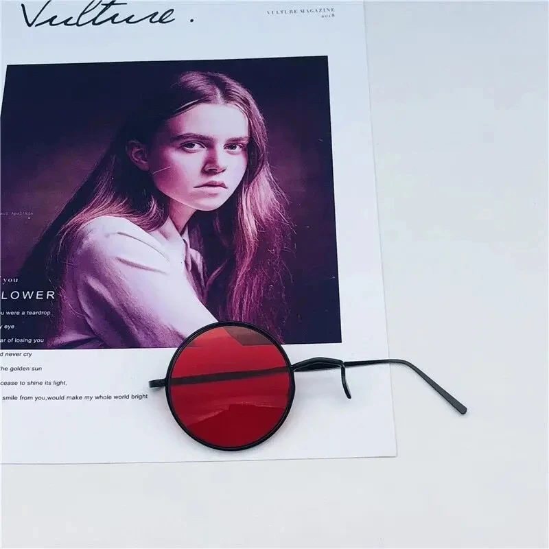 Anime Alastor Cosplay Glasses Unisex Red Monocular Eyeglass Retro Flat Mirror Eyewear Halloween Carnival Fashion Accessories