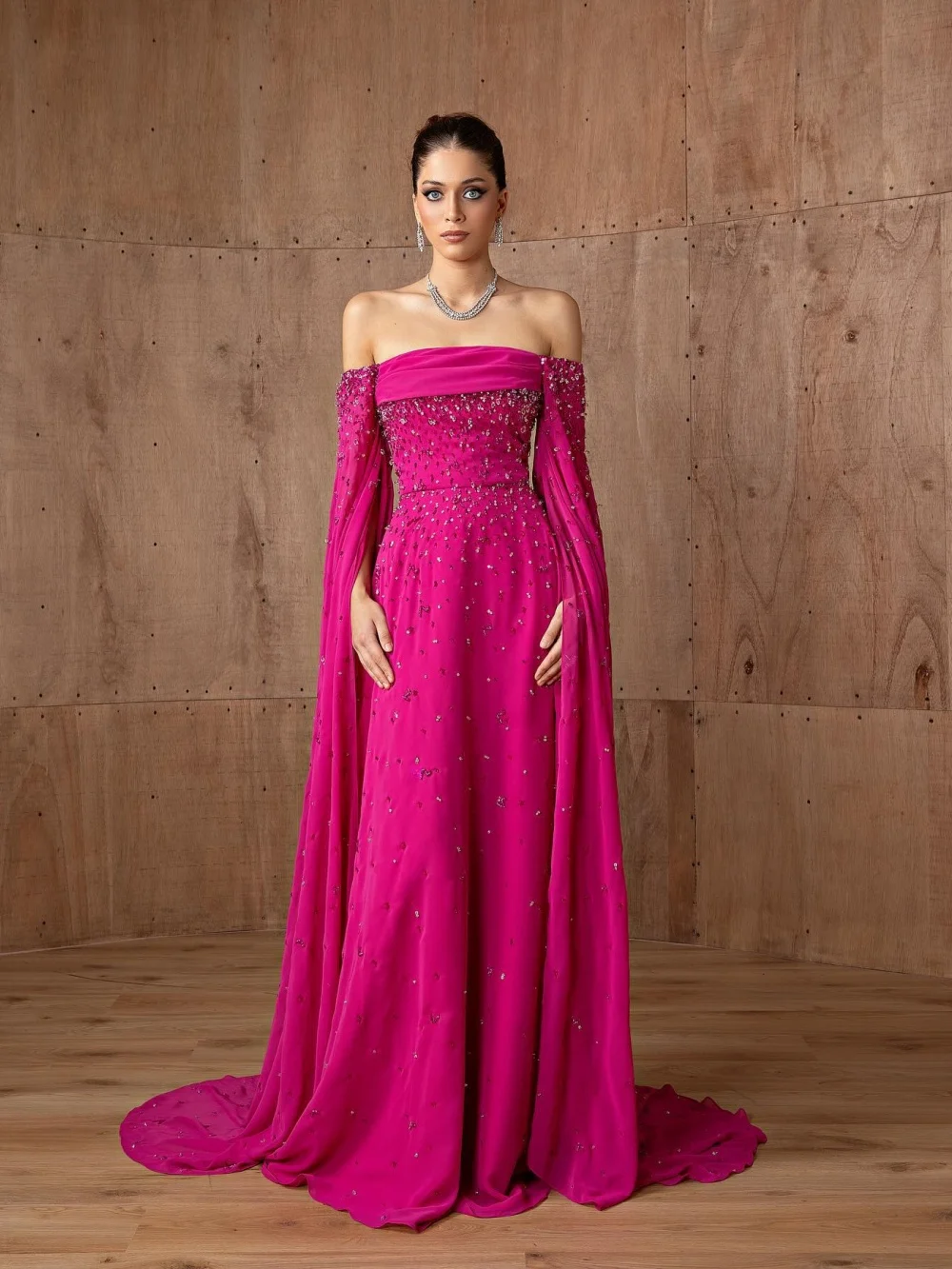 فستان سهرة من الشيفون المطرز باللون الفوشيا بدون أكتاف من GraceProm مع أكمام كيب فستان سادة أحمر ممتاز أنيق بطول الأرض للحفلات