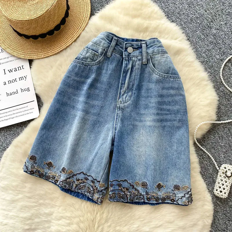 

Шикарные повседневные свободные шорты с вышивкой и карманами с высокой талией, дизайн высокого качества, женские летние базовые уличные джинсовые шорты