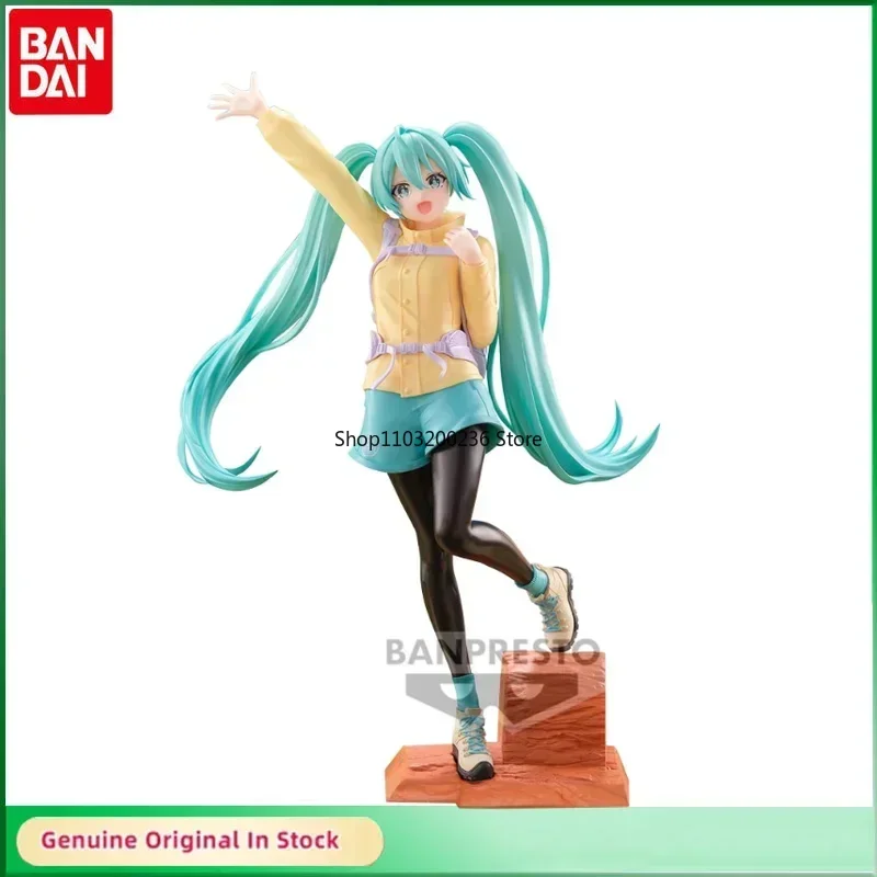 

BANDAI Original HATSUNE MIKU Holiday Memories Mountaineering Action Figure Desktop Ornaments Cartoon Figures Model Kids Gift