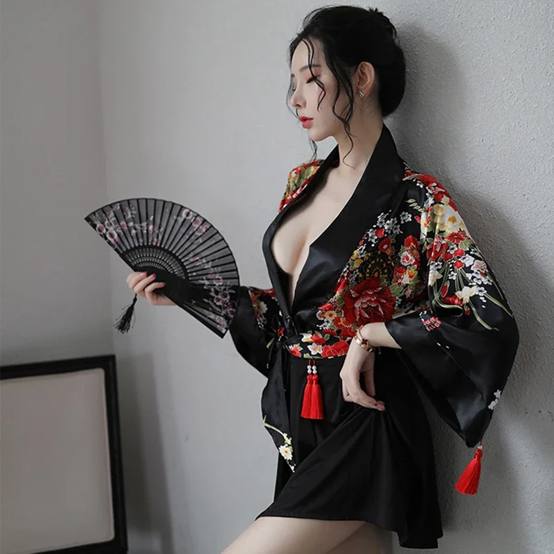 

Sexy Print Yukata Women Japanese Kimono 2PCS Shirt Skirt Sets Cardigan Samurai Costume Clothing Traditional Asian Lady Robes