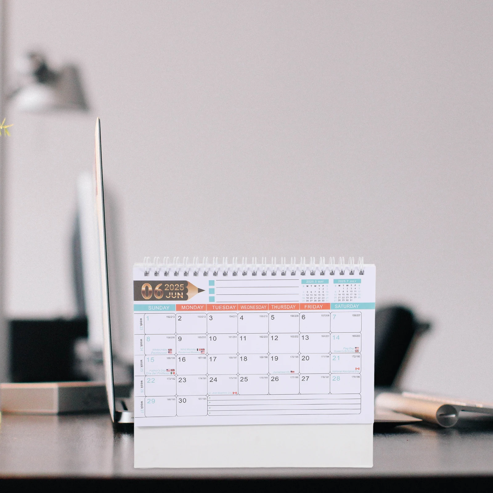 

Настольный календарь на 2025 год, ежемесячный отдельно стоящий флип-спиральный настольный планировщик, небольшой офисный настольный органайзер, настольный календарь