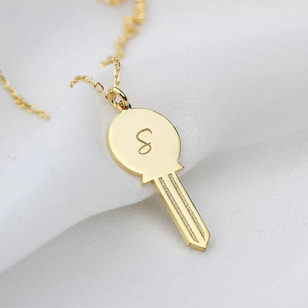 Custom Dainty Key Necklace Stainless Steel Personalized Engraved Nameplat Charm Necklaces Mother's Day Gift