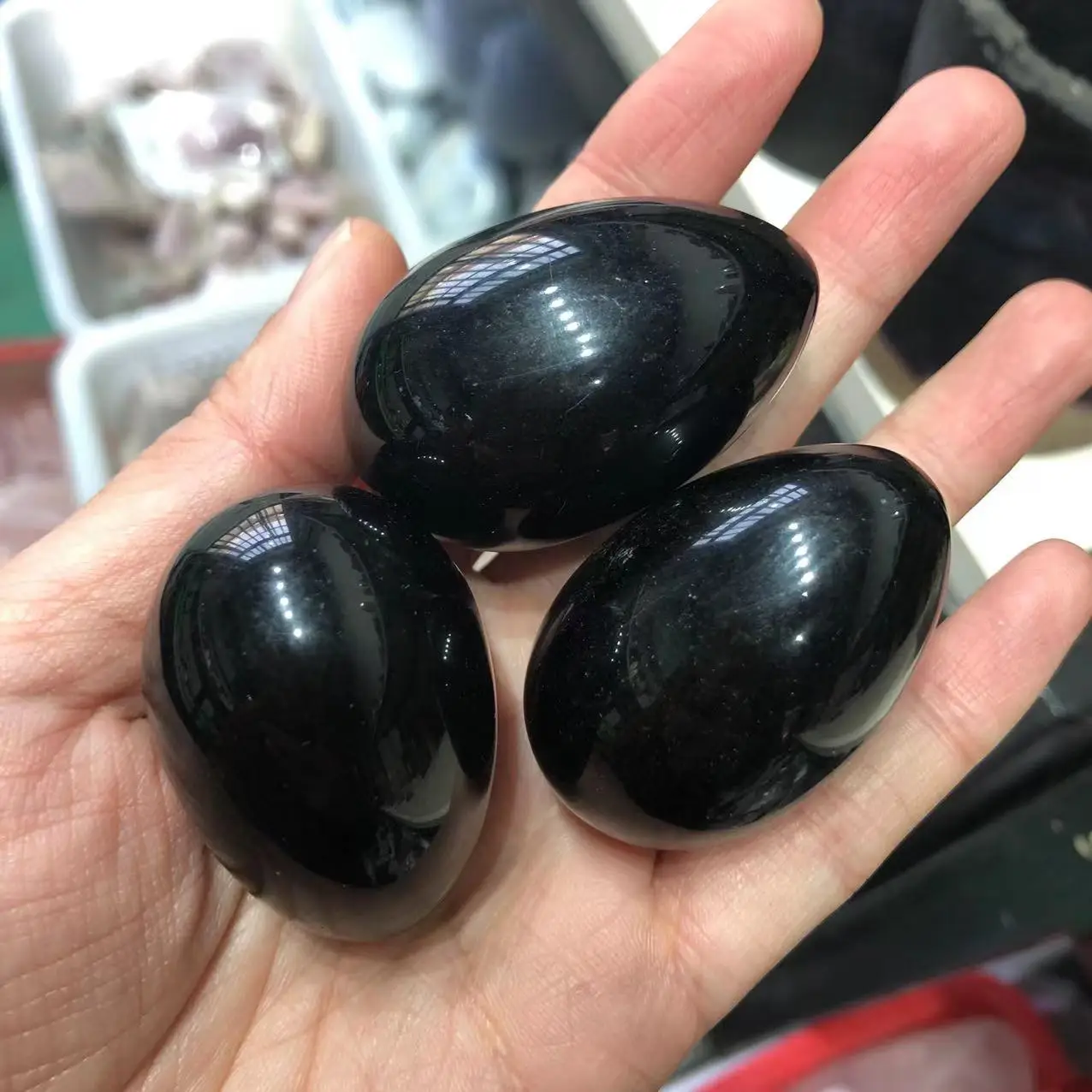 1pcs Natural Black Obsidian Egg Polished Stone Yoni Egg Crystal Healing Reiki Metaphysical Powerful Meditation