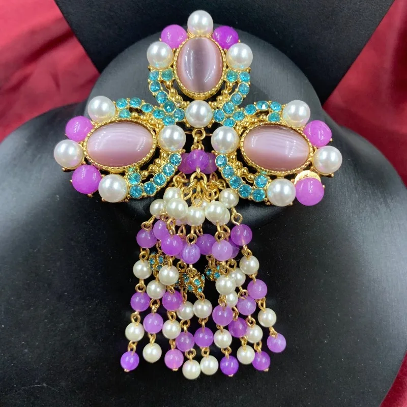 

Medieval Court Purple Gemstone Tassel Brooch Designer Luxury Purple Gemstone Blue Gemstone High-quality Banquet Women's Brooch
