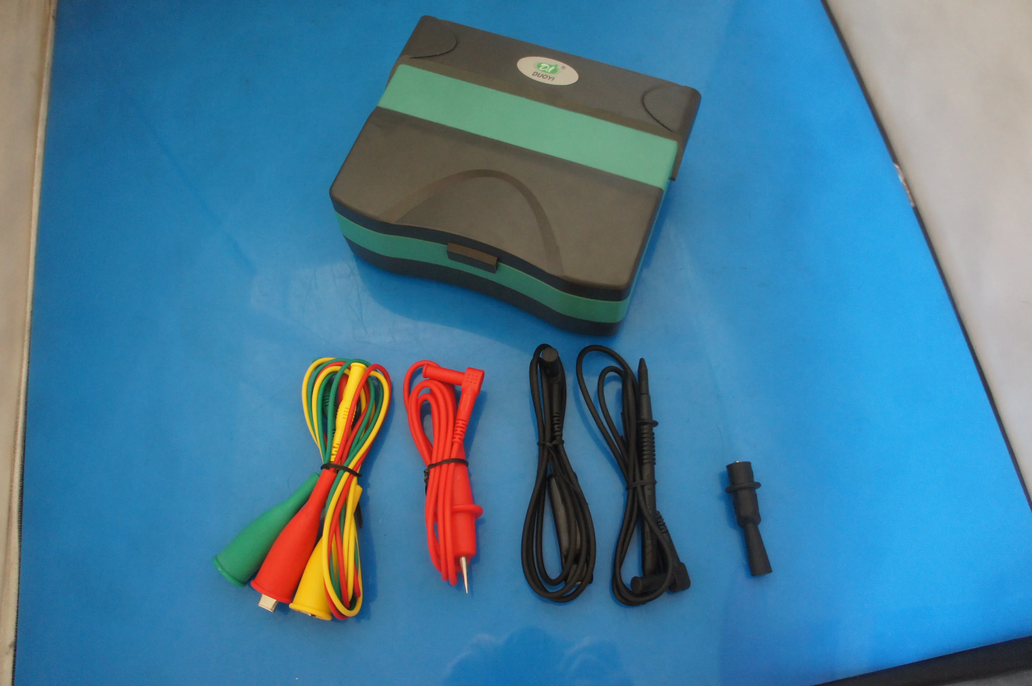 

DY5102 3-in-1 Insulation Tester Megohmmeter 2500V with Voltmeter & Phase Indicator Digital Meter