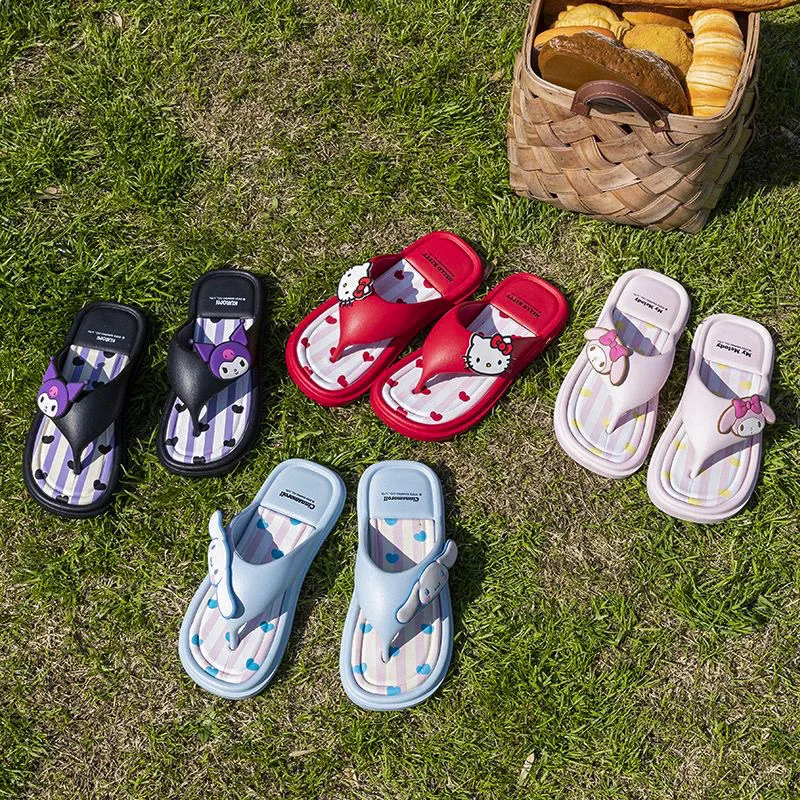 Sanrio Hello Kitty Flip Flop Girls Summer Outdoor Indoor sandali piatti Kuromi My Melody Cartoon sandali da spiaggia Fashion Soft Sole