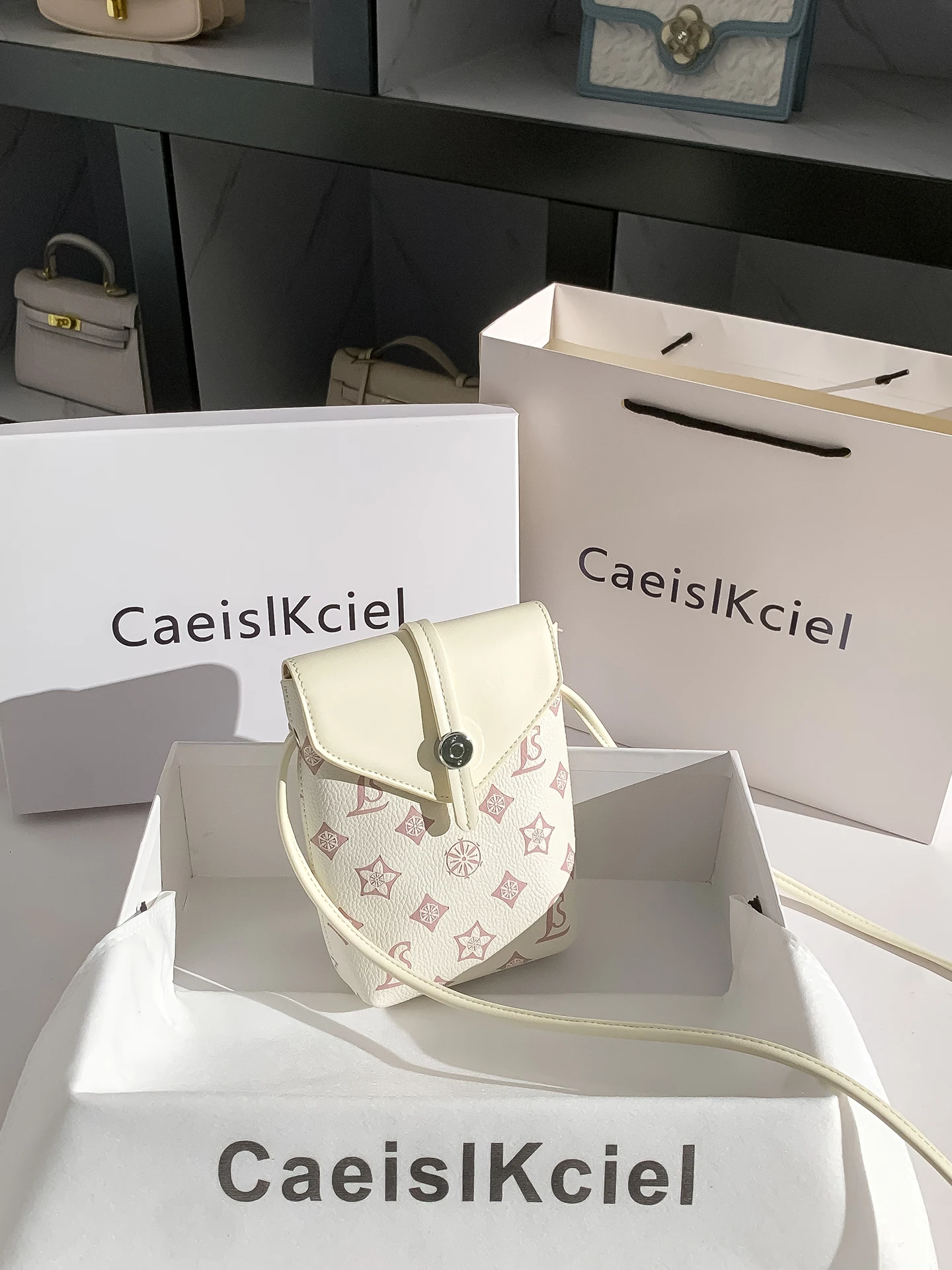 caeislkciel-women's-crossbody-bag-floral-embossed-mobile-phone-bag-summer-2026-new-style-fashionable-shoulder-bag