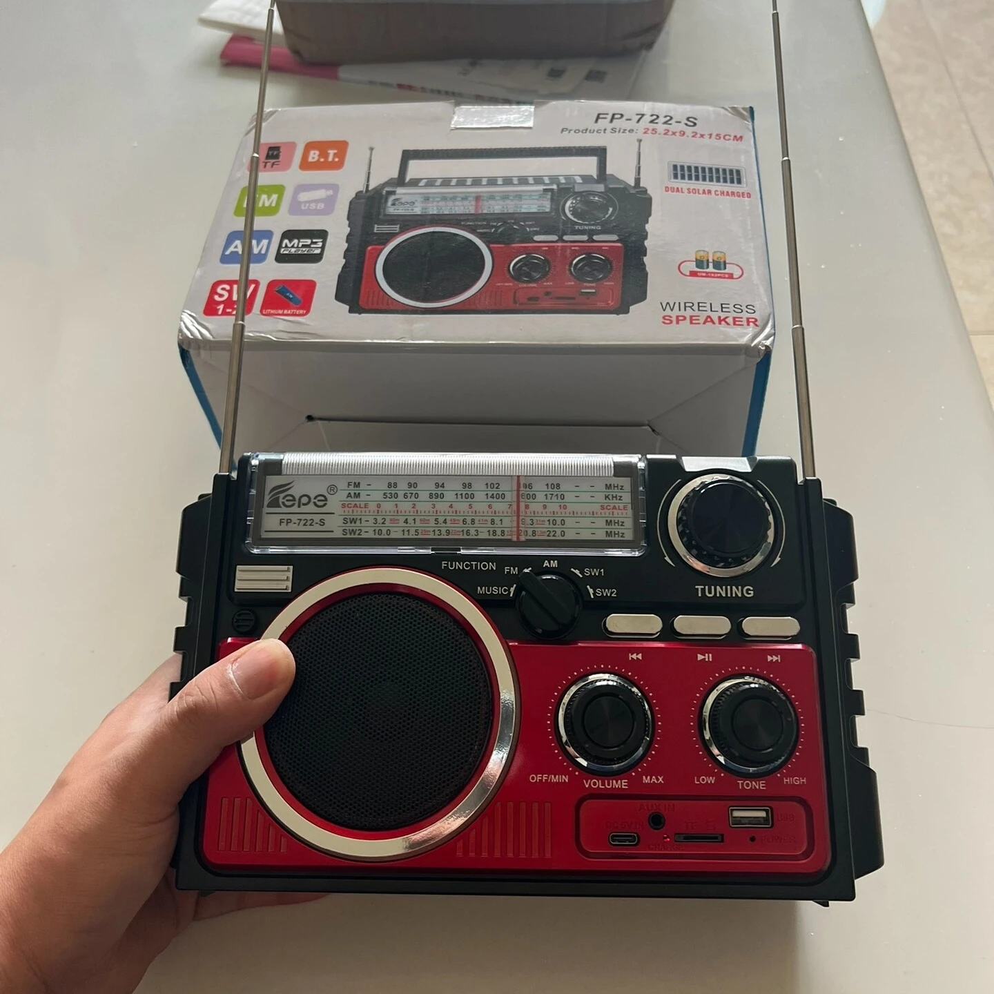 

Портативные солнечные Bluetooth-колонки с AM/FM/SW-радио, поддержкой USB, TF, AUX, перезаряжаемые, в ретро-стиле, для кемпинга и дома