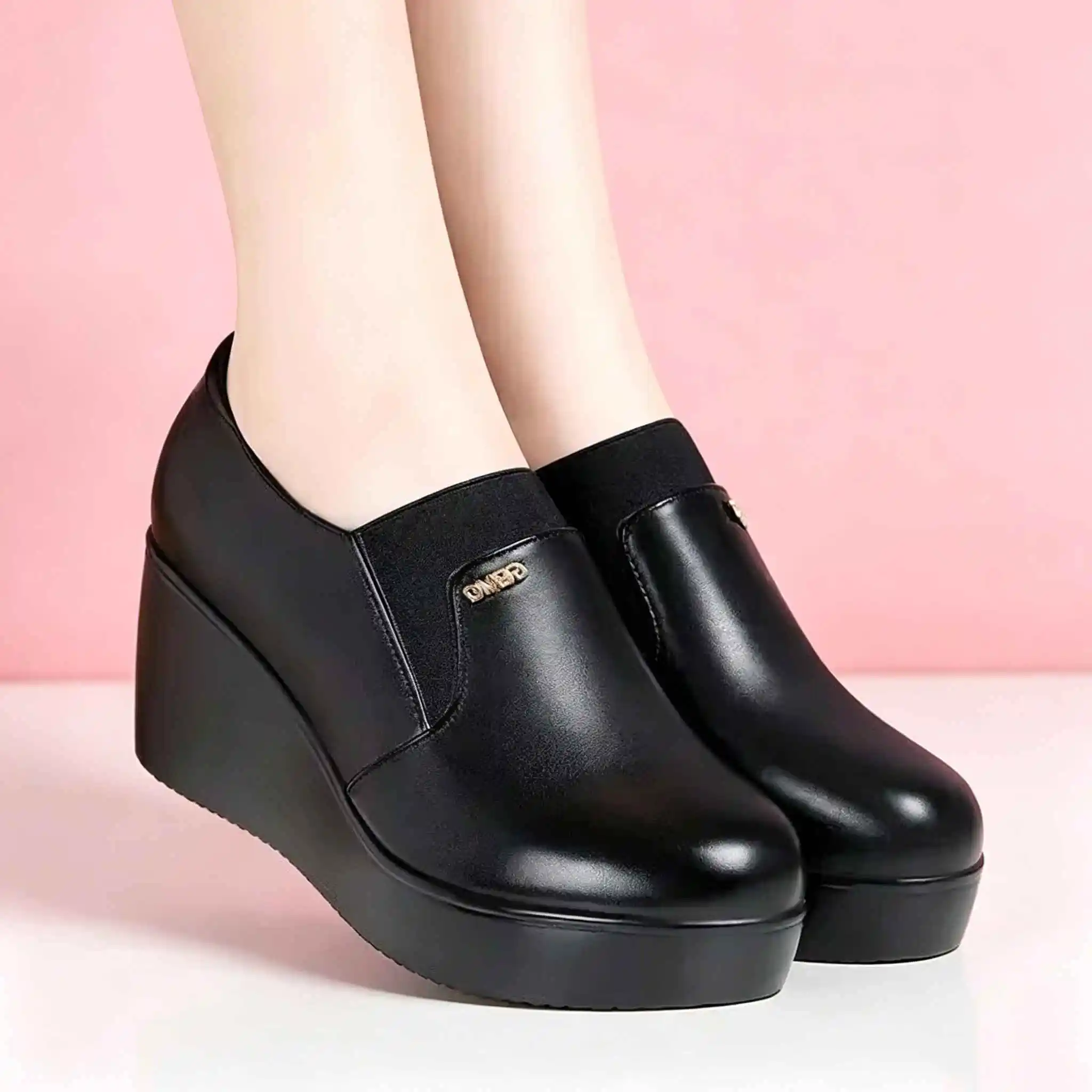 6cm Small Size 33-43 New Fashion Deep Mouth Med Block Heels Shoes with Fur Fall 2026 Black Soft Leather Wedges Shoes Office Mom
