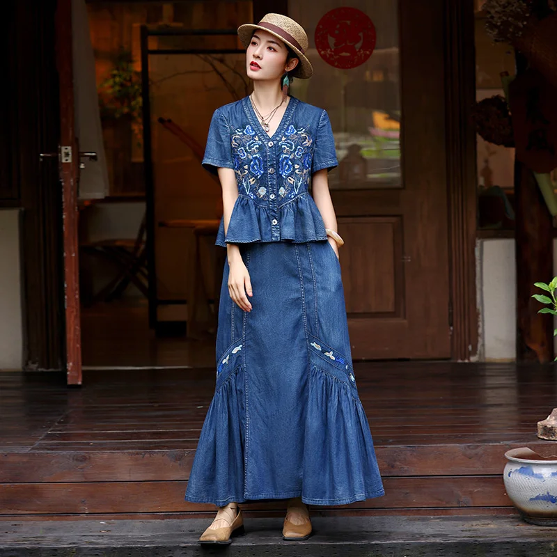 

2025 High Quality Denim Two-piece Suit Women's Summer Skirt Sets V-neck Short Sleeve Embroidery Tops Maxi skirts 2-piece Sets