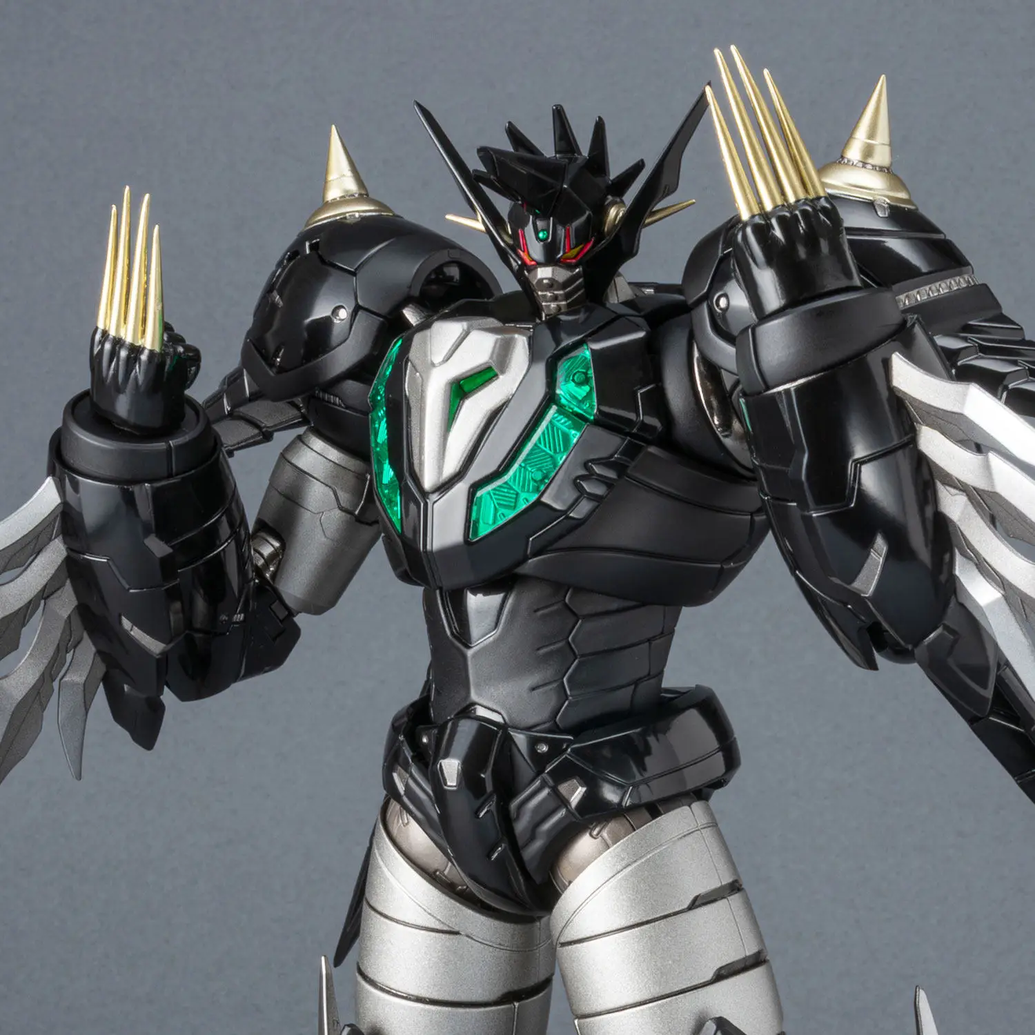 

В наличии Оригинальный Sentinel RIOBOT Shin Getter Dragon Black Ver. Подвижная модель игрушки-меха Шин Геттер