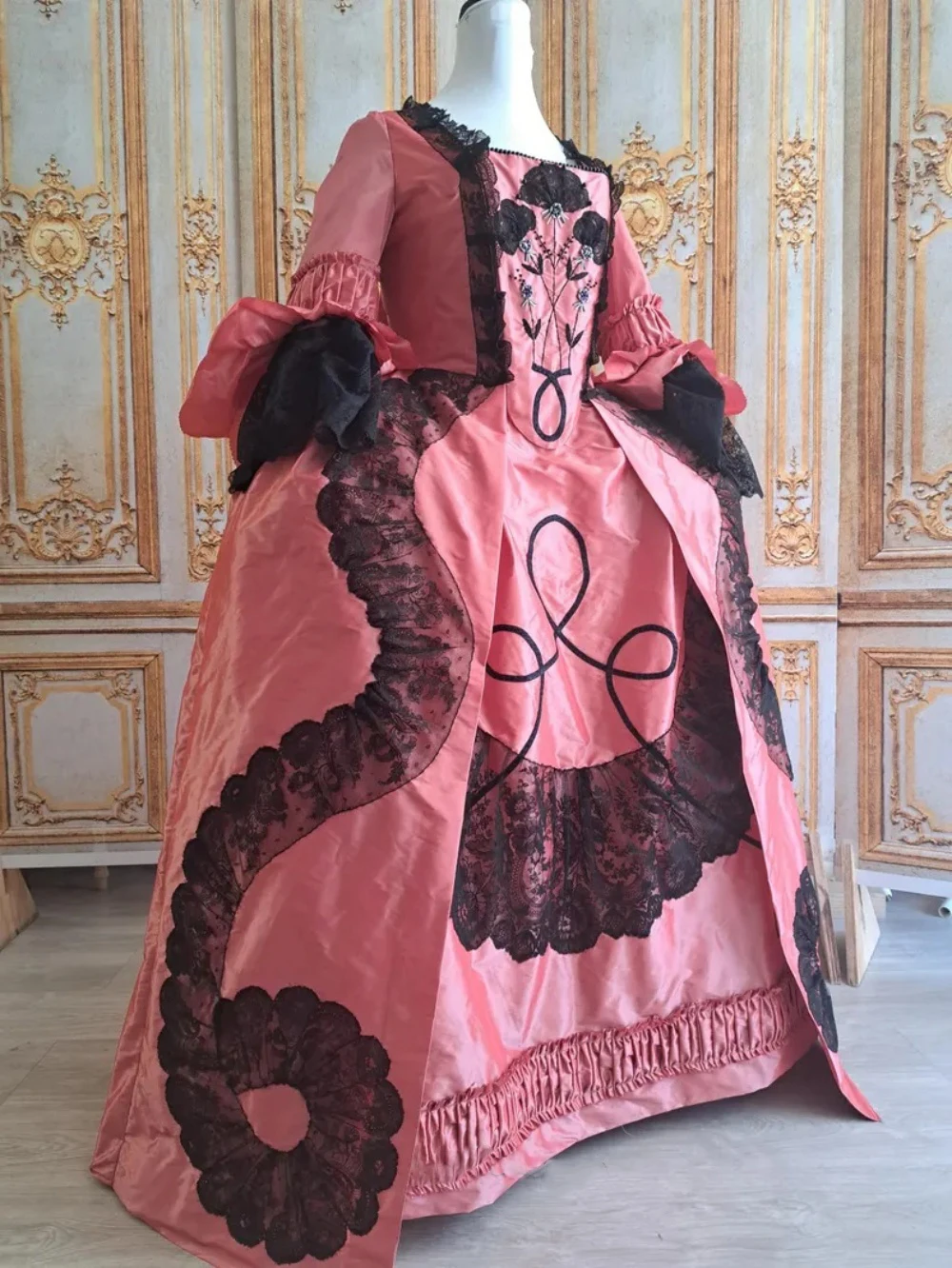 

Robe A La Francaise 18th Century Queen Marie Antoinette Ball Gown Victorian Royal Court Princess Rococo Baroque Sack-Back Dress