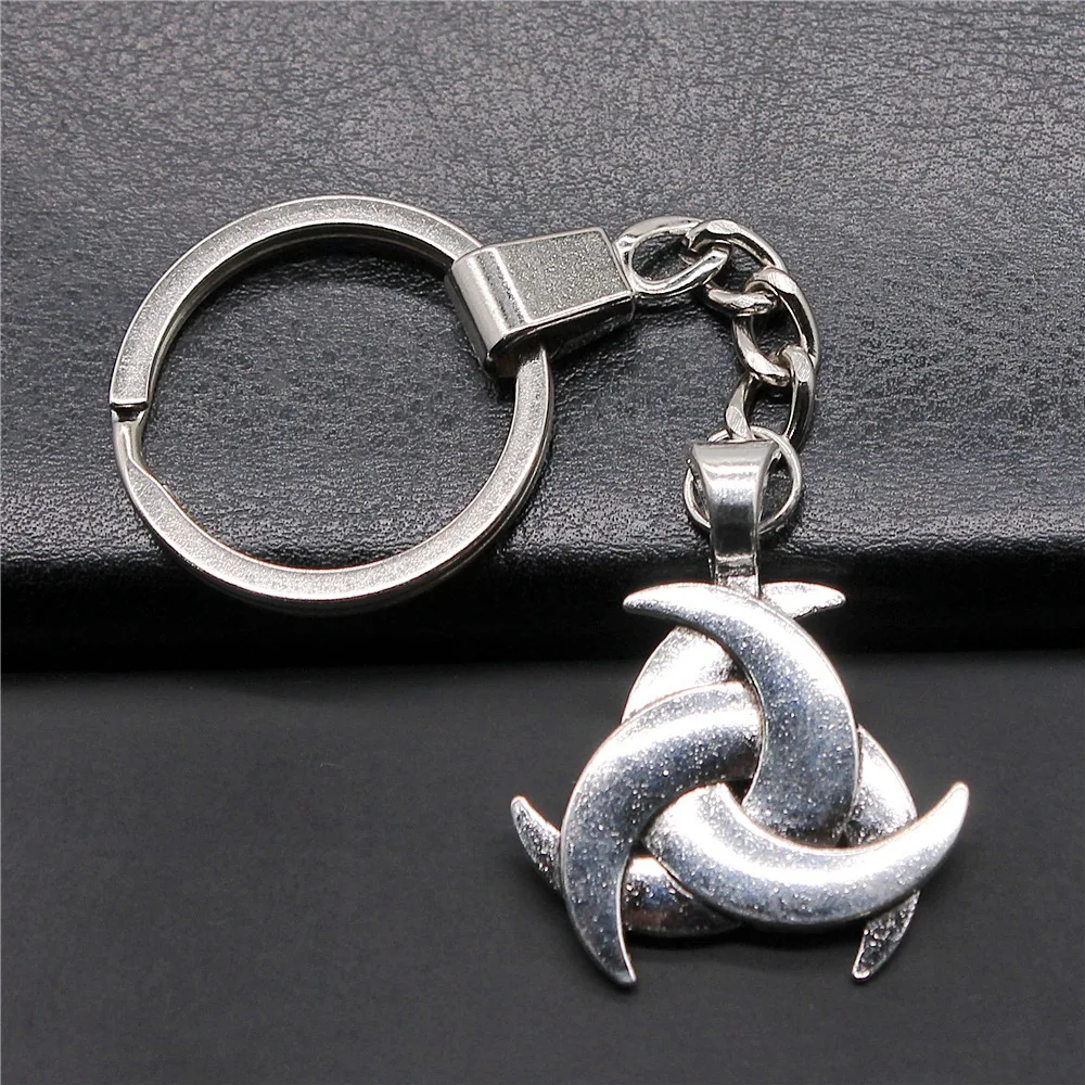 Dropshipping Antique Silver Color 36x30mm Triquetra Sign Pendant Keyring Souvenirs Gift